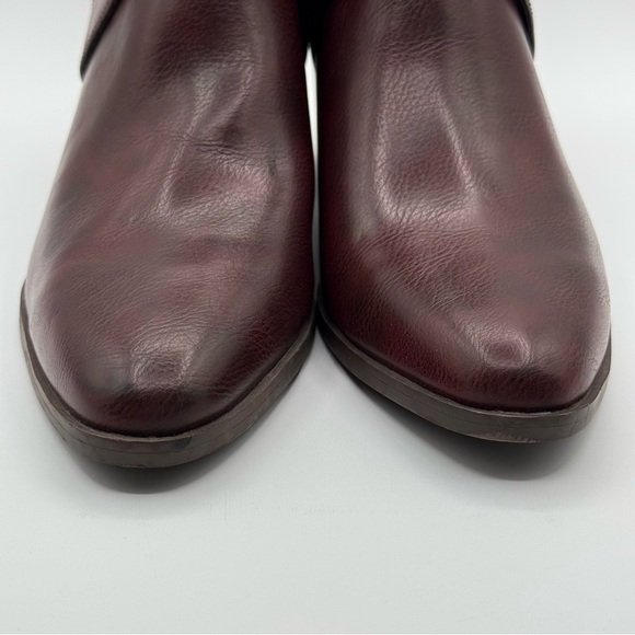 Frye & Co Women’s Vegan Leather Ankle Booties Buckle Block Heel Redwood 9.5 - Picture 12 of 16